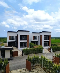 فروش ویلا دوبلکس استخردار/پلاک یک جنگل،نور