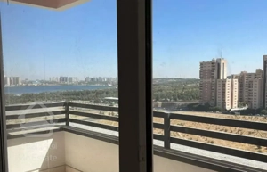 ۱۲۸متر لبخند۲ ، ویو دریاچه ، بدون مشرف
