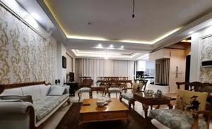 ۱۲۵ متر ۳ خ پاسداران فرخی یزدی