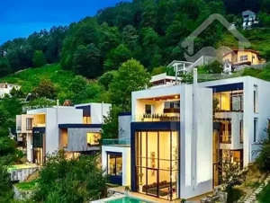 قصر رویایی در قلب جنگل*600متر*استخردار*سند6دانگ