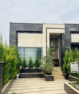 ویلا همکف نما سنگ 154 متری سنددار شهرکی