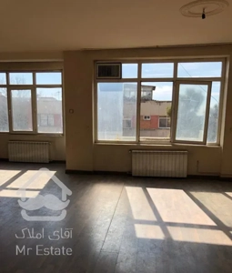 اپارتمان ۸۷متری دارای۸۷مترپشت بام اختصاصی