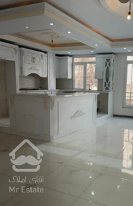 ۱۶۶ متر / ۳ خواب / نوساز / ۳ پارکینگ سندی