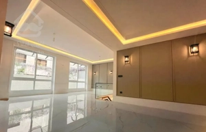 آپارتمان۳۵۸متر+۲۰۰متر سهم العرصه،زیر فی منطقه سجاد