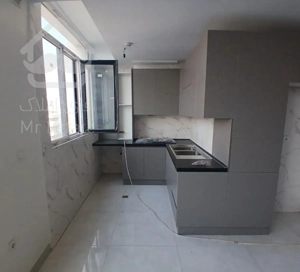 ۱۳۵متر ۳خواب کلید نخورده دانشگاه شریف خ آزادی مترو