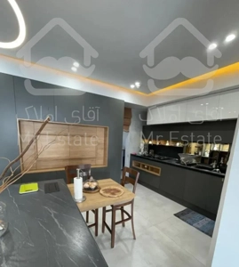 ۱۳۷ متر/نفت شمالی/۳ پارکینگ سندی