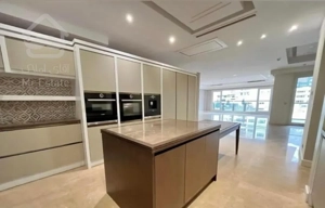 اقدسیه/118متر دو خوابه /تاپ لوکیشن /