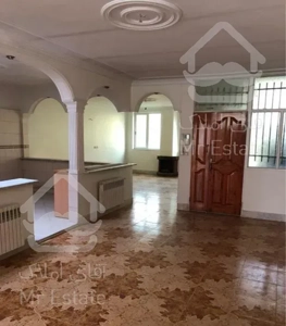 آپارتمان خ حافظ ۱۳۵ متری دو خوابه