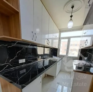 ۶۰ متر / دو خواب/ لوکیشن و نور عالی.