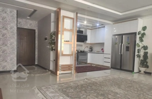 واحد اپارتمان طبقه همکف 130 متر
