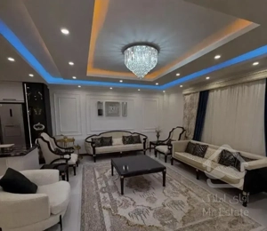 ۱۱۸ متر سالن پرده خور رو به آفتاب