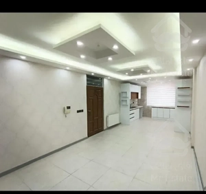 ۷۴مترغرب تهران فاز یک پارکینگ اسانسور