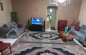 واحد ۷۵ متری شقایق مرکزی