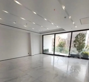 220متری تحویل‌۶ماهه در اوایل‌ لاله (فایل‌انحصاری )