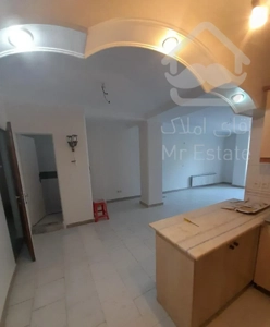 70 متر 2 خواب رو به آفتاب سالن پرده خور