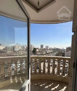 آپارتمان167 متری /۳ خواب /فول /حاشیه خیابان