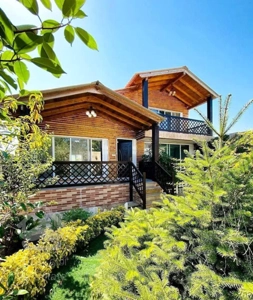 ویلااستخرداخلی350متری*تاپ لوکیشن*زندگی دائم