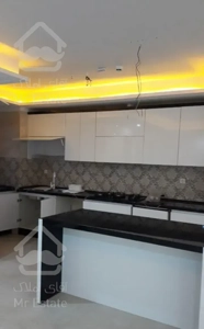 رهن کامل 144 متری برج  بهاران دریاچه