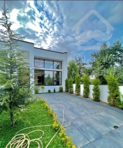 ویلا‌ مدرن سنددار با ویو