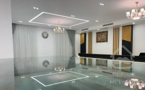 گاندی ۱۳۰ متری ۳ خوابه