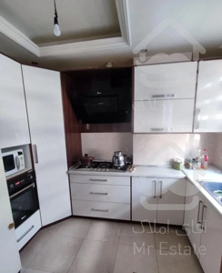 شهرک غرب ۱۳۰ متر فلامک ویو دار