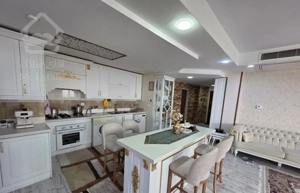 آپارتمان ۱۵۰ متر برج در کوهک ۳ خواب طبقه اخر