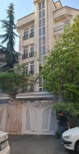 نیاوران، شمال کاخ