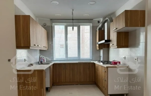 37متر عروسک ۵ساله پارکینگ دار شمشیری