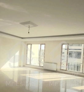 ۱۲۵ متر ۳ خواب / نوساز کلید نخورده / وسک