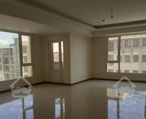 آپارتمان ۱۰۲ متر/پونک/کم واحد/سرمایه گذاری