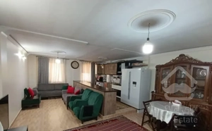 ۶۲ متر / تک واحدی / آسانسور دار / خ تاری