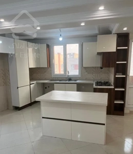 ۵۵ متر/فول امکانات/کلید نخورده/سالن پردخور/