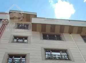 ۶۱ متری ۲ خوابه تک واحد طبقه 1 پارکینگ و انباری