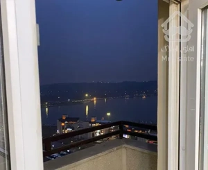 ۱۴۰ متری سه تراسه ویو کامل دریاچه و بام لند