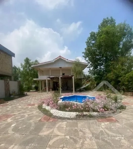 ویلایی1350متر/300متر بنا/سنددار/سراوان