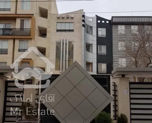 اپارتمان ۱۶۰ متر سه خوابه