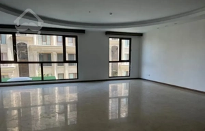 ۱۳۵ متری ۲ خواب مستر کلید نخورده۳پارکینگ