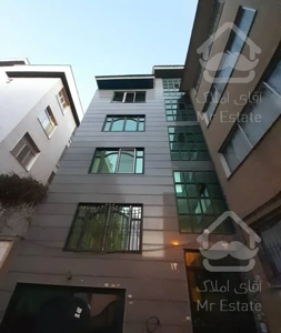 ۹۲متری*طبقه دوم سندی*تخلیه*بلوار پاستور آژیده