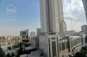 180 متر / بالاترین طبقه در منطقه / 3 خواب