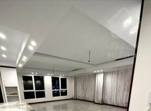 ۸۰ متر ۲ خواب / نوساز / کلیدنخورده / رودکی