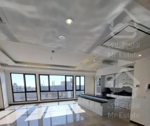 ۱۵۸ متر/سه خواب/کلید نخورده/ویو ابدی/۲ پارکینگ