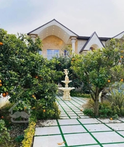 ویلاباغ ۴۰۰متری باانواع درختان میوه/سند/جنگلی