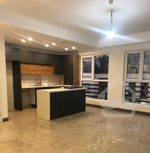 ۷۲متر/دو خواب/شهرک غرب درختی/سه بر نور