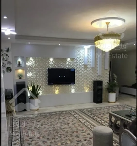 آپارتمان ۱۳۰متر دو خوابه در فلکه لوزی
