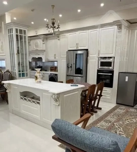 / مجموعه ۵واحدی خانوادگی در ۲قدمی پارک بزرگ ملت /