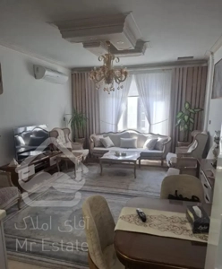 آپارتمان مینودر ، طلاییه