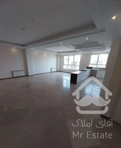 ۱۵۰متر/سه خواب/غرق نور/ کلید نخورده/کمالی غربی