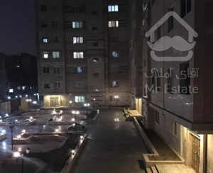 فروش آپارتمان ۹۰ متری ۲ خوابه در اقبال