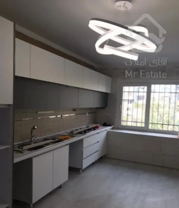 فروش آپارتمان ۲۹۶ متری ۴ خوابه طبقه ۱ در گاندی