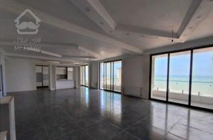 اجاره واحد ۲۳۰ متری در کریم آباد - ویو کامل دریا